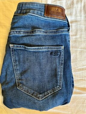 Hollister Women's Blue Denim Jeans